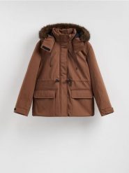 Kurtka parka z kapturem - brązowy. Brązowe kurtki damskie Reserved, l, bez wzorów, z tkaniny, z kapturem. Za 399.99 zł.
