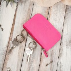 Paolo Peruzzi Portfel damski skórzany z kwiatowym wzorem T-45-PI etui na klucze T-51-NPI zestaw prezentowy ZUP-119-PI. Portfele damskie Paolo Peruzzi, bez wzorów. Za 149.01 zł.