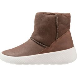Ecco UKIUK Śniegowce cocoa brown/warm grey. Buty zimowe dziewczęce marki ecco. W wyprzedaży za 344.25 zł.