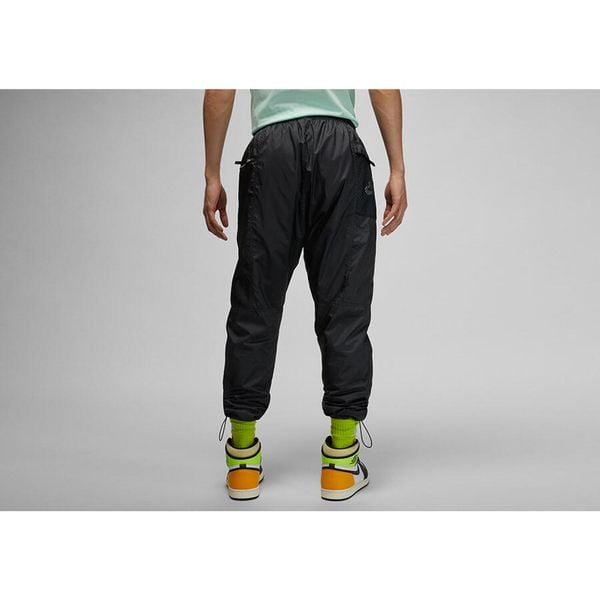 Spodnie męskie nike air jordan jumpman statement suit pants black. Czarne spodnie sportowe męskie Nike, m, bez wzorów, z dresówki, do koszykówki. Za 389.00 zł.