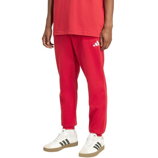 Spodnie męskie adidas Essentials Feelcozy. Czerwone spodnie sportowe męskie Adidas, m, bez wzorów, z bawełny, na fitness i siłownię. Za 171.99 zł.