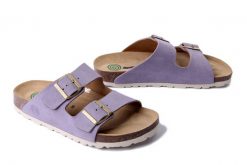 DR. BRINKMANN 700697-59 lavendel, klapki damskie. Fioletowe klapki damskie Dr. Brinkmann, bez wzorów, ze skóry, bez obcasa. Za 264.90 zł.