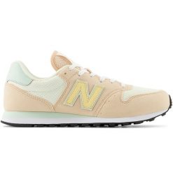 Buty damskie New Balance GW500FG2 - beżowe. Brązowe obuwie sportowe damskie New Balance, bez wzorów, z gumy. Za 169.99 zł.