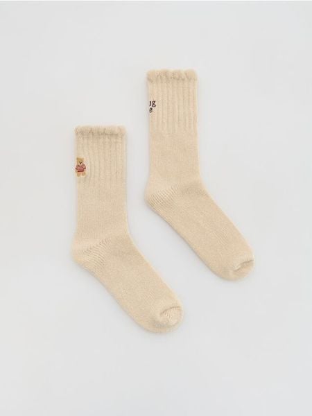 Skarpetki z haftem - beżowy. Brązowe skarpety damskie Reserved, bez wzorów. Za 19.99 zł.