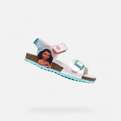 Sandały GEOX J ADRIEL GIRL G Biały. Białe sandały damskie Geox, bez wzorów, z syntetyku, bez obcasa, bez zapięcia. Za 225.99 zł.