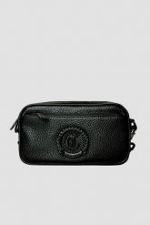 JUST CAVALLI Czarna saszetka JC Logo Metal Circle - Style 2. Czarne saszetki męskie Just Cavalli, ze skóry, eleganckie. W wyprzedaży za 499.99 zł.