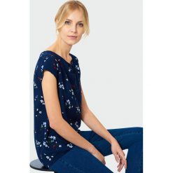 Wiskozowa bluzka z troczkiem. Bluzki damskie Greenpoint. Za 39.99 zł.