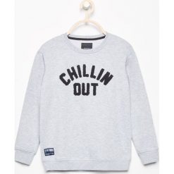 Bluza z aplikacją - Jasny szar. Szare bluzy dla chłopców Reserved, z aplikacjami. Za 89.99 zł.
