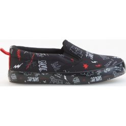 Tenisówki typu slip on - Czarny. Buty sportowe chłopięce marki Reserved. Za 59.99 zł.