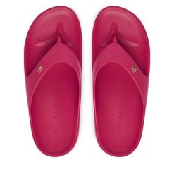 Japonki Tommy Hilfiger. Czerwone klapki damskie Tommy Hilfiger, bez wzorów, bez obcasa. Za 189.99 zł.