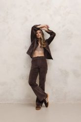 SPODNIE POPPY CZEKOLADOWE M - Flawless. Brązowe spodnie materiałowe damskie Flawless, m, bez wzorów, z bawełny. Za 357.00 zł.