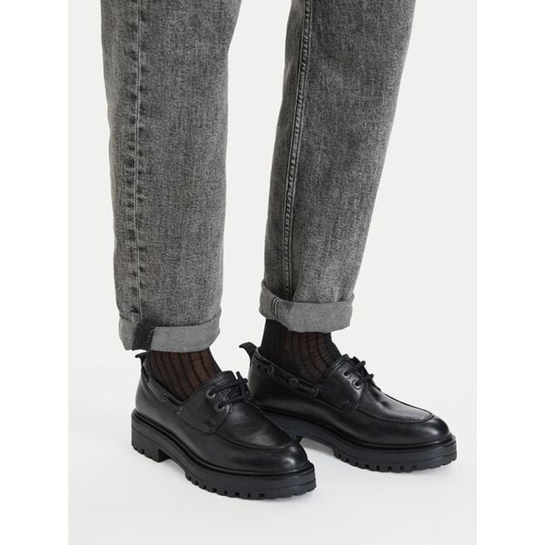 Półbuty G-Star. Czarne półbuty damskie G-Star, bez wzorów, retro, bez obcasa, na płaskiej podeszwie, bez zapięcia. Za 329.99 zł.