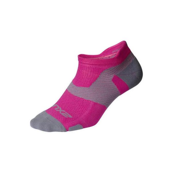 Skarpetki 2XU Vectr Light Cushion No Show. Czerwone buty sportowe męskie 2XU, bez wzorów. Za 148.50 zł.
