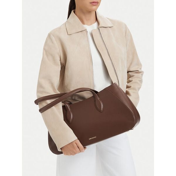 Torebka GINO ROSSI. Brązowe torebki do ręki damskie Gino Rossi, bez wzorów, klasyczne, bez dodatków. Za 269.99 zł.