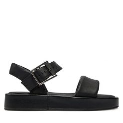 Sandały Clarks. Czarne sandały damskie Clarks, bez wzorów, bez obcasa, na płaskiej podeszwie, bez zapięcia. Za 279.99 zł.