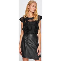 Guess Jeans - Top Zoye. Topy damskie marki Guess Jeans. Za 369.90 zł.