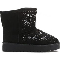 Czarne Śniegowce Taciturn. Buty zimowe dziewczęce marki Born2be. Za 59.99 zł.