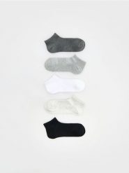 Skarpetki z bawełną 5 pack - jasnoszary. Szare skarpety damskie Reserved, bez wzorów, z bawełny. Za 49.99 zł.