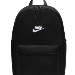 Plecak sportowy szkolny Nike Heritage 2.0. Czarne plecaki damskie Nike, bez wzorów, z materiału, sportowe. Za 146.35 zł.