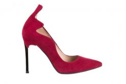 Szpilki Bayla-097 Z7067-839 Bordo, Skóra naturalna - 36. Czerwone szpilki damskie Bayla, bez wzorów, z materiału, bez obcasa, bez zapięcia. W wyprzedaży za 89.10 zł.