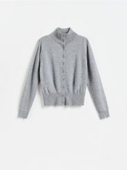 Wełniany sweter z domieszką kaszmiru - szary. Szare swetry damskie Reserved, l, bez wzorów, z dzianiny, bez kołnierzyka, bez ramiączek, bez kaptura. Za 199.99 zł.