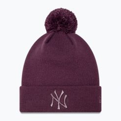 Czapka z daszkiem damska New Era Metallic Bobble Knit Beanie New York Yankees. Fioletowe czapki i kapelusze damskie New Era, na zimę, bez wzorów. Za 139.99 zł.