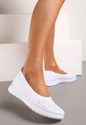 Białe Płaskie Tenisówki Zdobione Cyrkoniami Lomadia. Białe trampki i tenisówki damskie Renee, z aplikacjami, eleganckie, bez zapięcia. Za 39.99 zł.