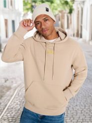 Czapka beanie - kremowy. Białe czapki i kapelusze damskie Sinsay, bez wzorów. Za 15.99 zł.