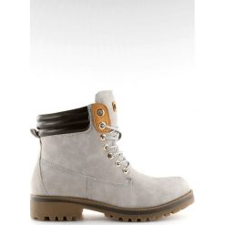 Timberki damskie szare jasne GD-ZN27 Lightgrey. Szare botki damskie ButyModne, klasyczne, bez obcasa, bez zapięcia. W wyprzedaży za 139.00 zł.