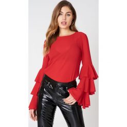NA-KD Boho Bluzka z trójwarstwową falbanką - Red. Bluzki damskie marki NA-KD Boho. Za 80.95 zł.