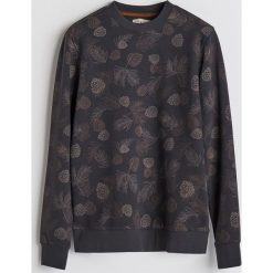 Bluza z leśnym printem - Szary. Bluzy męskie marki KALENJI. Za 99.99 zł.