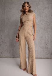 Beżowy Komplet Spodnie Wide Leg i Top ze Stójką i Drapowaniem w Talii Meridone. Brązowe spodnie materiałowe damskie Renee, m, bez wzorów. Za 129.99 zł.