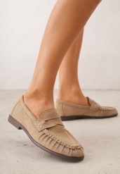 Beżowe Mokasyny VICES ze Skórzaną Wkładką i Marszczeniem przy Nosku Ananora. Brązowe mokasyny damskie Renee, z jeansu, eleganckie. Za 89.99 zł.