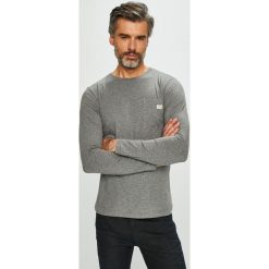 Diesel - Longsleeve. Szare bluzki z długim rękawem męskie Diesel, z bawełny, z okrągłym kołnierzem. Za 189.90 zł.