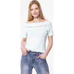 Jasnoniebieska Bluzka Cruden. Bluzki damskie Born2be. Za 24.99 zł.