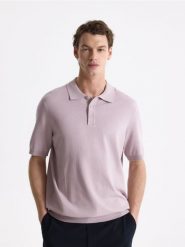 Sweter polo z wiskozą - pastelowy róż. Czerwone swetry przez głowę męskie Reserved, l, bez wzorów, z dzianiny, bez kołnierzyka. Za 99.99 zł.