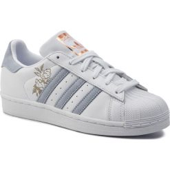 Buty adidas - Superstar W CG5939 Ftwwht/Periwi/Coppmt. Półbuty damskie marki Adidas. Za 399.00 zł.