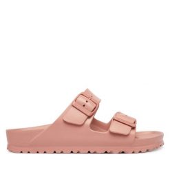 Klapki Birkenstock. Czerwone klapki damskie Birkenstock, bez wzorów, bez obcasa. Za 229.99 zł.