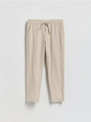 Spodnie carrot z lnem - beżowy. Brązowe spodnie materiałowe męskie Reserved, l, bez wzorów, z tkaniny. Za 149.99 zł.