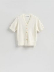 Kardigan z dekoracyjnymi guzikami - złamana biel. Kardigany damskie Reserved, l, bez wzorów, z dzianiny. Za 129.99 zł.