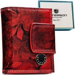 Elegancki, czerwony portfel damski ze skóry naturalnej i ekologicznej zamykany na zatrzask i bigiel PTN PS329-FDS Peterson. Czerwone portfele damskie Peterson, bez wzorów, ze skóry. Za 95.99 zł.