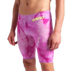 Strój startowy męski Arena Carbon Air2 Le Jammer Tie-Dye. Czerwone krótkie spodenki sportowe męskie Arena, m, bez wzorów, do pływania. Za 1,319.99 zł.