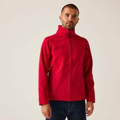 Softshell roboczy męski Uproar. Czerwone kurtki sportowe męskie Regatta, m, bez wzorów, z materiału, trekkingowe. W wyprzedaży za 119.99 zł.