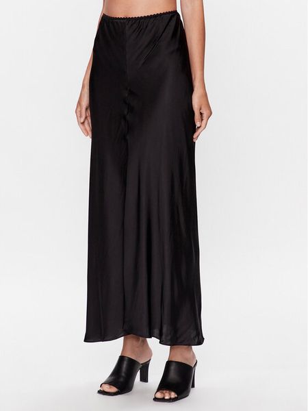 Herskind Spódnica maxi Allicat 4843370 Czarny Regular Fit. Czarne spódnice damskie Herskind, bez wzorów, z wiskozy, maxi. Za 489.99 zł.