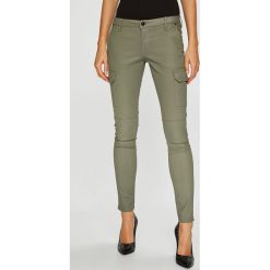 Pepe Jeans - Spodnie PL211208YB7. Jeansy damskie marki Pepe Jeans. Za 439.90 zł.