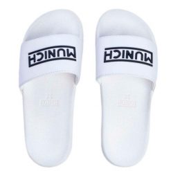 Sandały MUNICH FLAT SLIDER D LOGO WH Biały. Białe sandały męskie munich, z gumy, bez zapięcia. Za 150.53 zł.