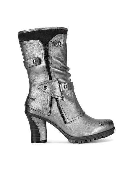 Mustang Kozaki 1141-606 Srebrny. Szare kozaki damskie Mustang, z materiału, bez obcasa, na słupku. Za 419.99 zł.