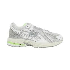 Damskie tenisówki New Balance 1906. Czerwone obuwie sportowe damskie New Balance, bez wzorów, eleganckie, bez zapięcia. Za 628.20 zł.