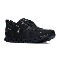Buty do chodzenia damskie On On On Cloud 5 Waterproof. Czarne obuwie sportowe damskie On, bez wzorów, z materiału, trekkingowe. Za 933.00 zł.