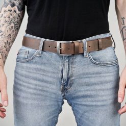 Pasek do Spodni Męski Szeroki OPM-13 Brødrene Brązowy 95 cm. Brązowe paski damskie bez wzorów, z jeansu, eleganckie. Za 62.99 zł.